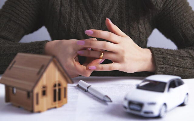 How to Protect Your Finances During a Divorce